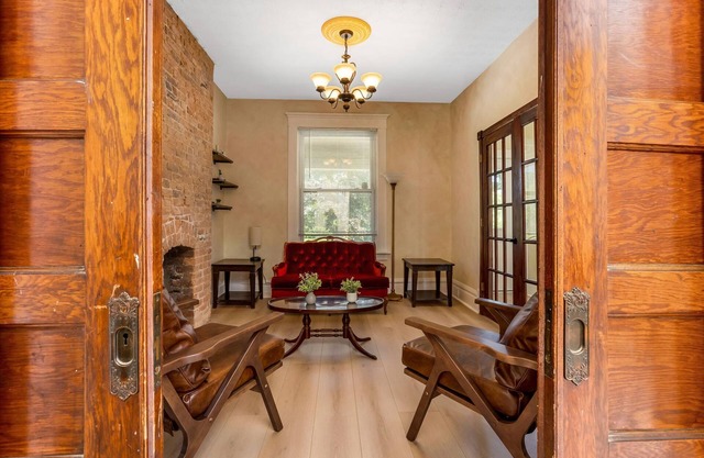 NEW Renovated 3BDRM/2.5 BTHRM On Franklin Park Conservatory!
