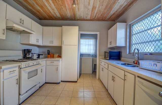Renovated 3BR Luxury Home Near to Baha Mar, Restaurants, and More!