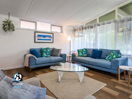 Renovated 3BR One Street to Beach