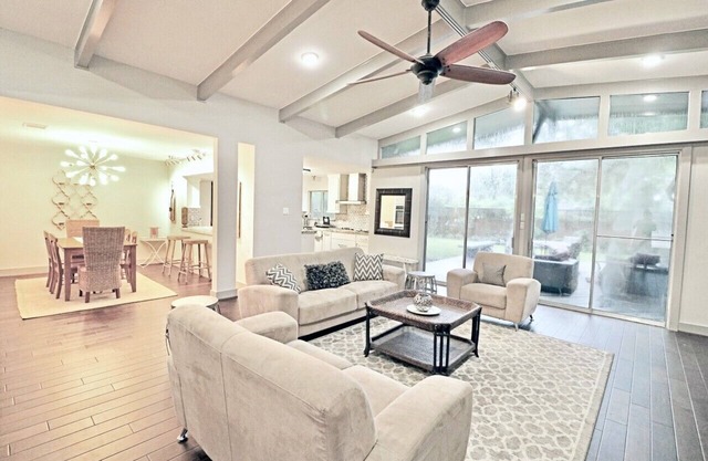 LUXURWAY THE NEW GROVE - 4 BR + 3 baños TMC Home Rental, MD Anderson Lodging, NRG
