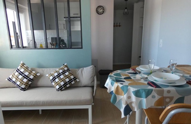 Renovated apartment near beach with WIFI and private parking