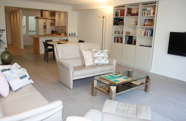 Apartamento reformado (115m²) en el corazón de Knokke a 750m de la playa