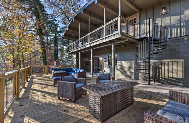 Renovated Bella Vista Retreat Less Than 2 Mi to Golf!