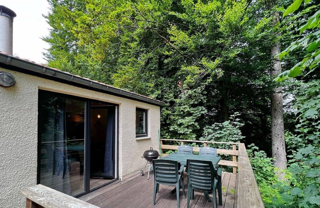 Bungalow renovado cerca del lago de Vallée de Rabais en Virton
