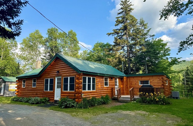Renovated Cabin On River|Bretton Woods| Mt. Washington|Fishing+Hiking| Fire pit|