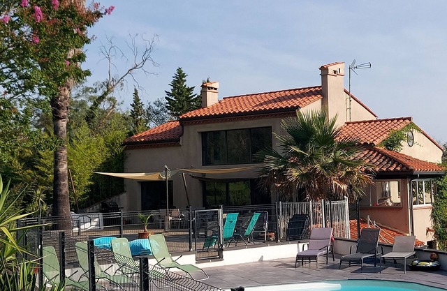 Mas Catalan, renovada, a 2 min del centro de Céret, privada