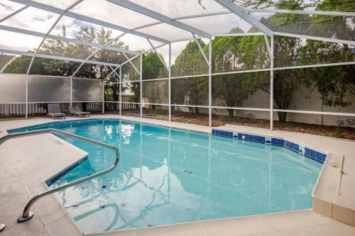 *Renovated* Central Located Pool Home