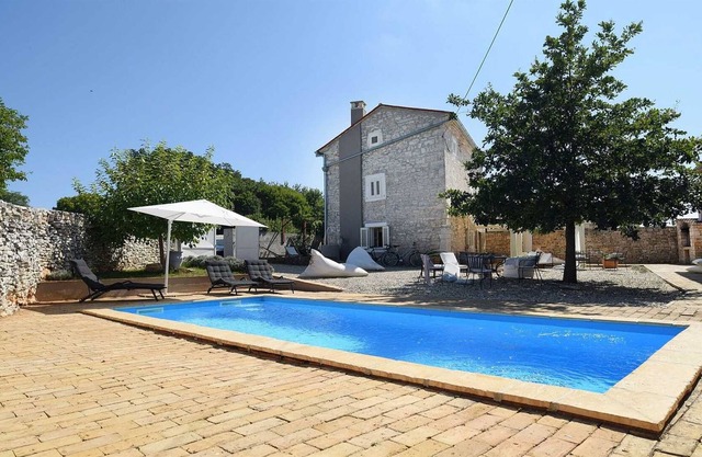Villa Casa Re, Režanci