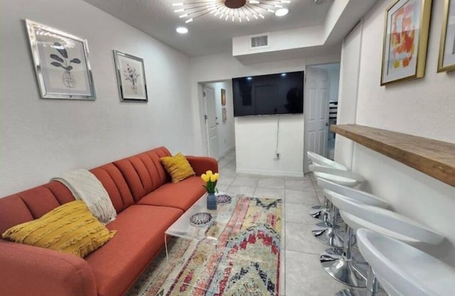 Renovated College Park home Sleeps10 close to WP