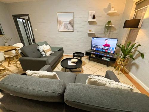 Renovated Corporate Apartment