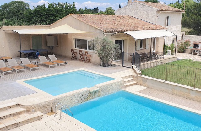 Mas llenas de encanto, ideal para 3 familias con piscina climatizada, tenis ....