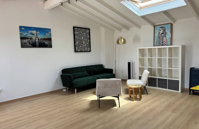 Renovated family loft 120 m2 3 bedrooms Marseille 8e