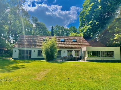 Renovated farm with heated pool