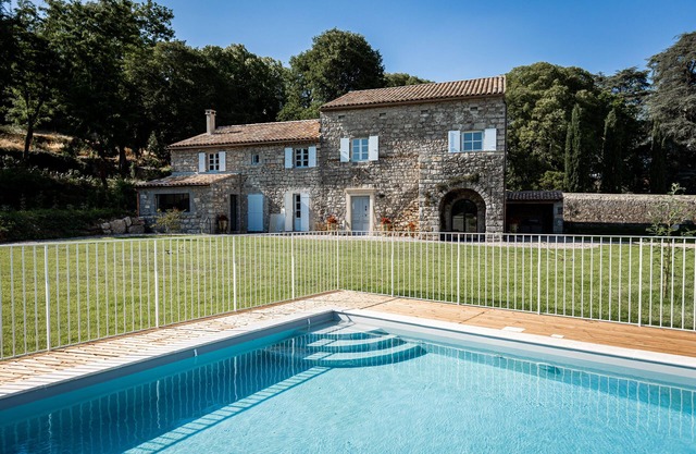 RENOVATED FARMHOUSE WITH AIR CONDITIONING, HEATED SWIMMING POOL NEAR THE GORGES DE L'ARDECHE
