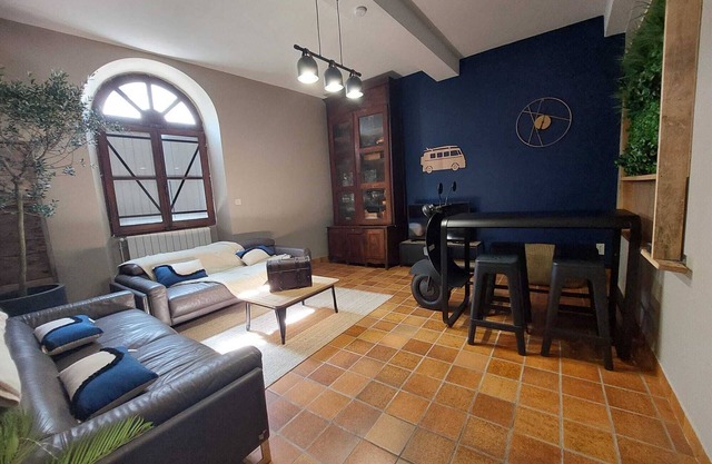RENOVATED GITE COZY MONEIN SLEEPS 6