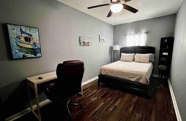 Renovated Guest House By Cole Park and Downtown Corpus