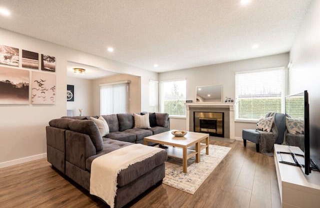 Renovated House in Quiet Fleetwood Neighbourhood