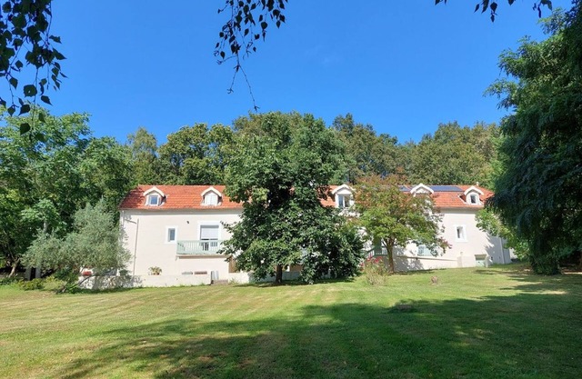 Casa renovada cerca del Rocher de Cheffois con Wifi