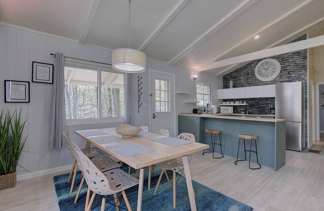 Renovated Modern Chalet - Swim, Hike, Bike, Fish, Ski, Skate, Shop, Dine, Relax!