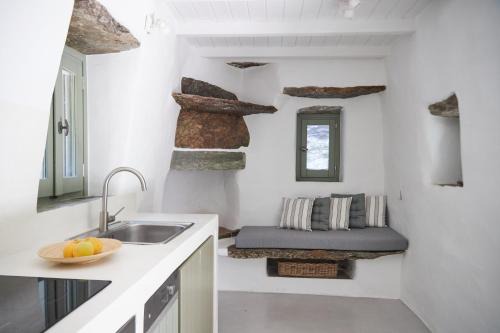 Renovated Venetian Watermill in Kea