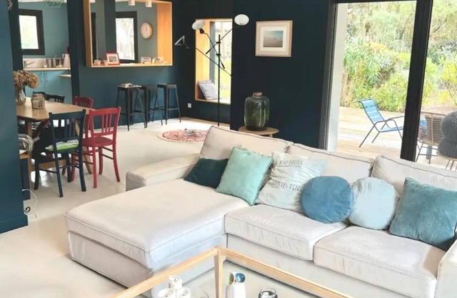 Renovated villa at Le Canon, 5 minutes from the lake and 10 minutes from the ocean