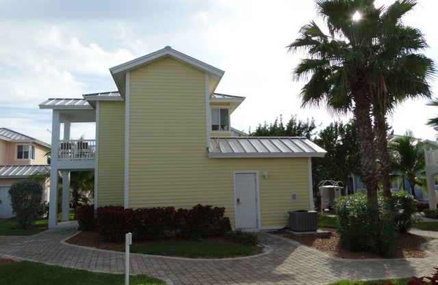 Villa de 2 dormitorios / 2 baños en Alice Town, North Bimini y Slip Marina opcional de 50 pies