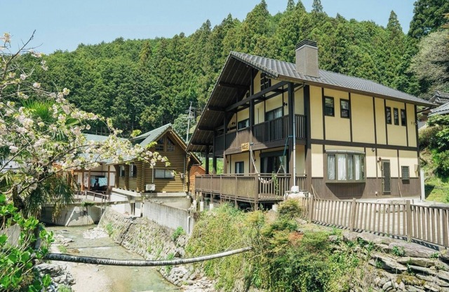 Rent a spacious log house for yourself Enjoy a co / Kinokawa Wakayama
