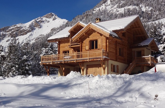 alquila apartamento en chalet de madera