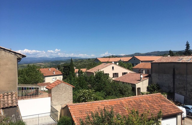 Alquilar casa de carácter en Ardèche en Villeneuve-de-Berg - 10 plazas