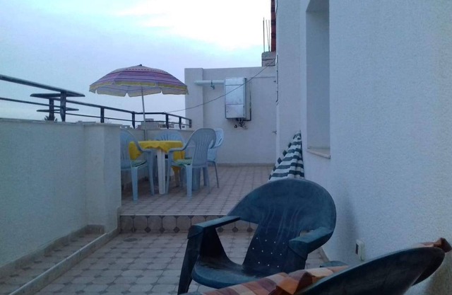 alquiler para vacaciones, bonito apartamento bien equipado en zona turística de Mahdia