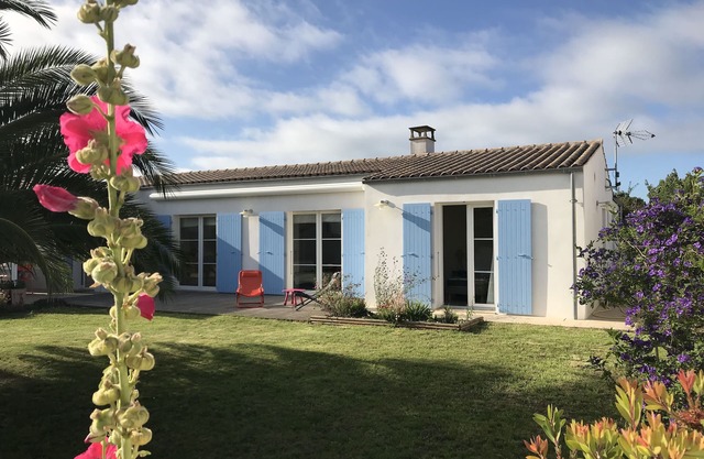 Rent in Oléron-La Brée house 8 pers, classified 4*, quiet, near beach & shops
