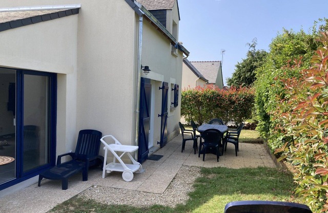 Rent Independent House 60 m2 With Garden, Near Beaches