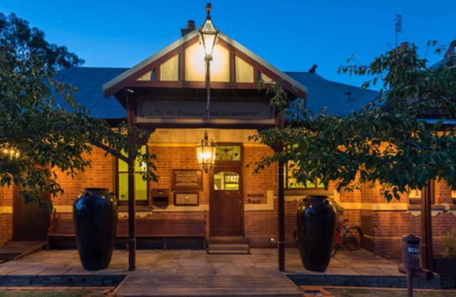Un hotel histórico con cocina para sus próximas vacaciones, boda o evento.