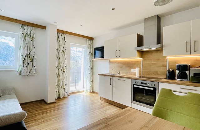 Alquiler-Clásico-Baño Privado-Balcón-Dorfapartment