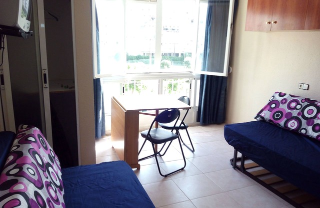 Alquiler estudio en La Pineda (Salou) a 50 m playa para hasta 6 personas