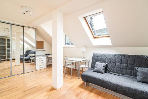 RentPlanet - Apartament Garbarska