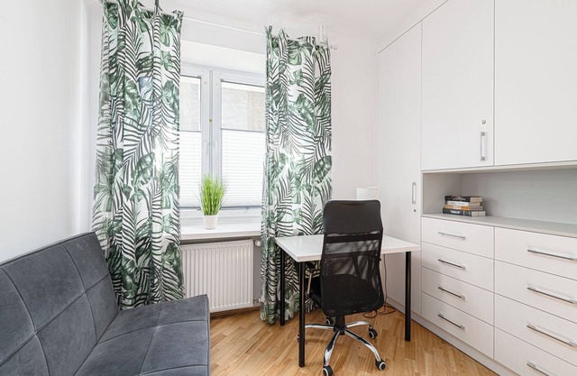 RentPlanet - Apartament Obrzeżna