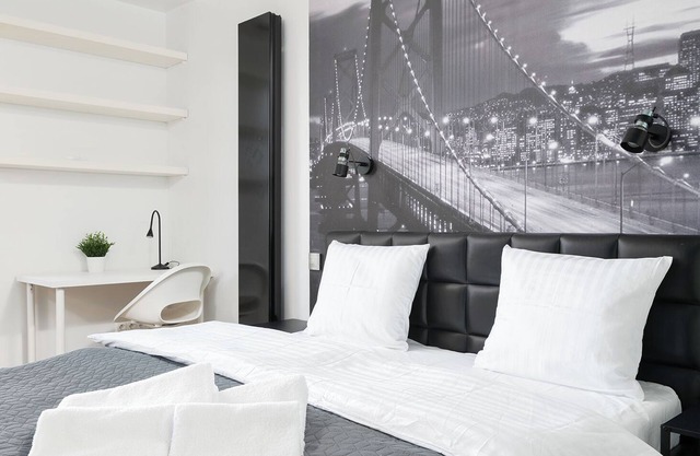 RentPlanet - Apartament Pokorna