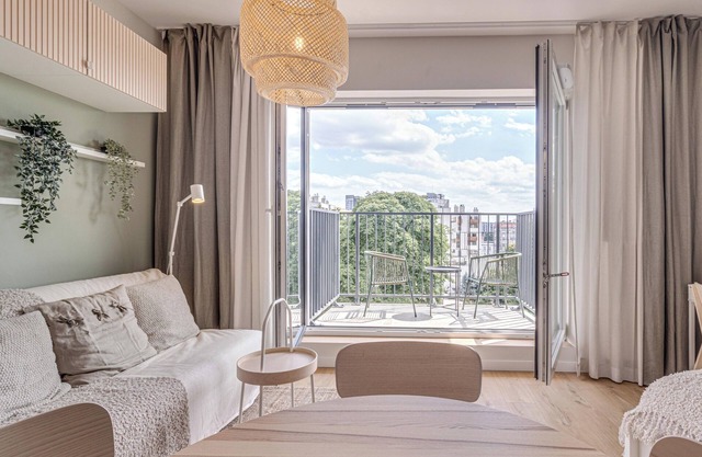 RentPlanet - Apartamenty Dmowskiego