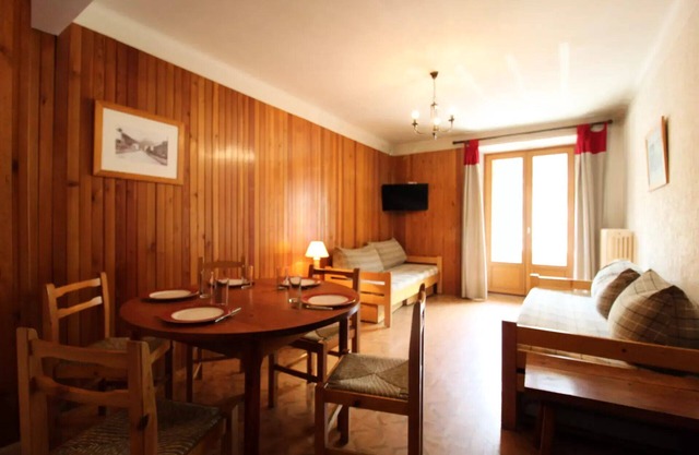 Residence Jorcin Lanslebourg - 2 Rooms for 5 People