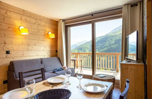 Residence Club MMV L'Altaviva**** - 4 Rooms 8 people Premium