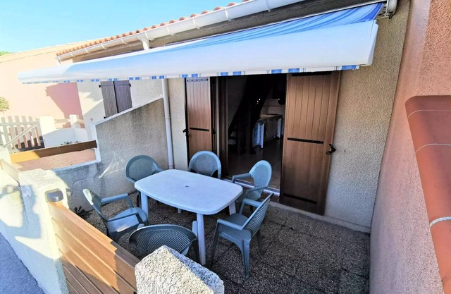 Residence Maisons De La Plage - Two room mezzanine villa with terrace for 7 people in Port Leucate. Ref: 1MPL 162