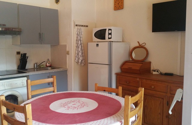 Residencia provenzal Piscina Estacionamiento WIFI 2 kms Mar Villeneuve Loubet 3 Habitaciones