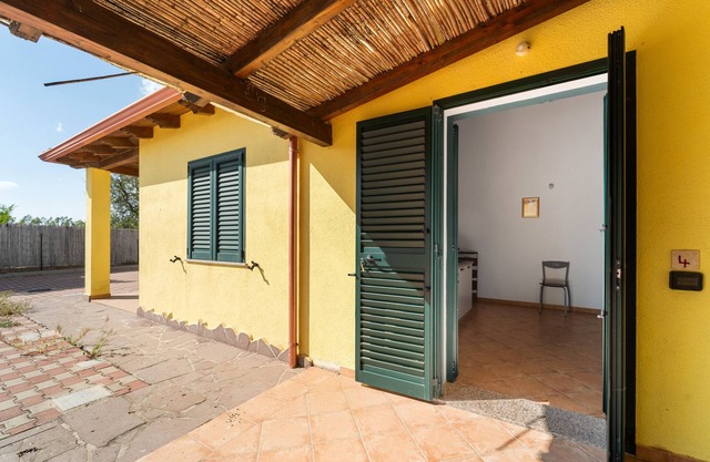 Residencia Sulcis 4 con vistas a la montaña, terraza compartida y aire acondicionado