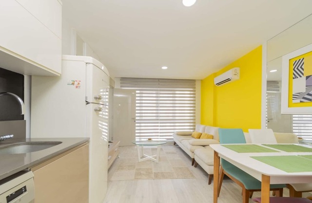 Residence w Shared Pool 3 min to Mall of Antalya