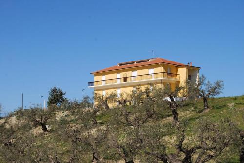 Residenz Borgo Offida Mit Großem Garten