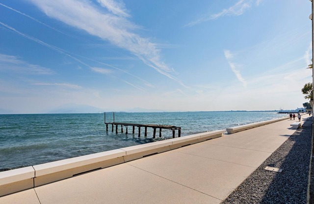 Residenza Miralago With Pool - Two-bedroom With Terrace