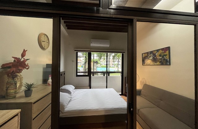 Resort Feel 1BR Beside SM Mall ground floor unit