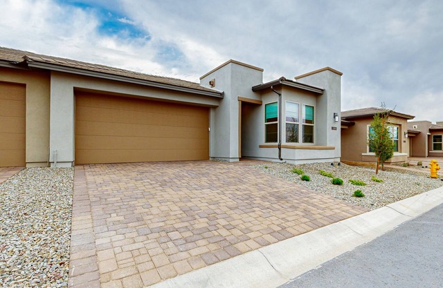 Resort home with mtn views + on-site pools, hot tub, gym, sports & rec courts