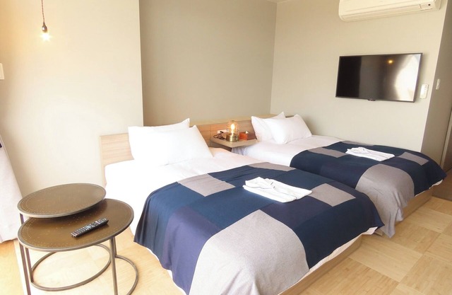 Resort room with private pool 208 Twin up to 3 / Osaka Ōsaka
